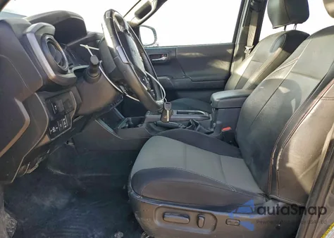 2022 Toyota Tacoma Double Cab z USA, uszkodzony, nr VIN 3TMCZ5AN3NM501057